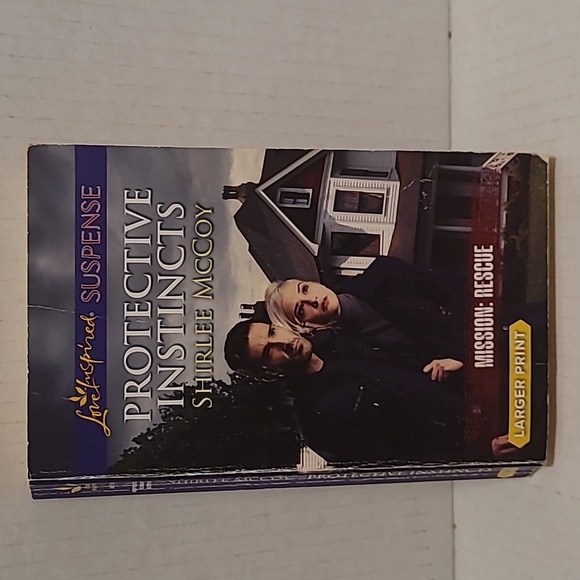 10 Large Print Love Inspired Suspense Inspirational Romance Paperback Books - Picture 10 of 16